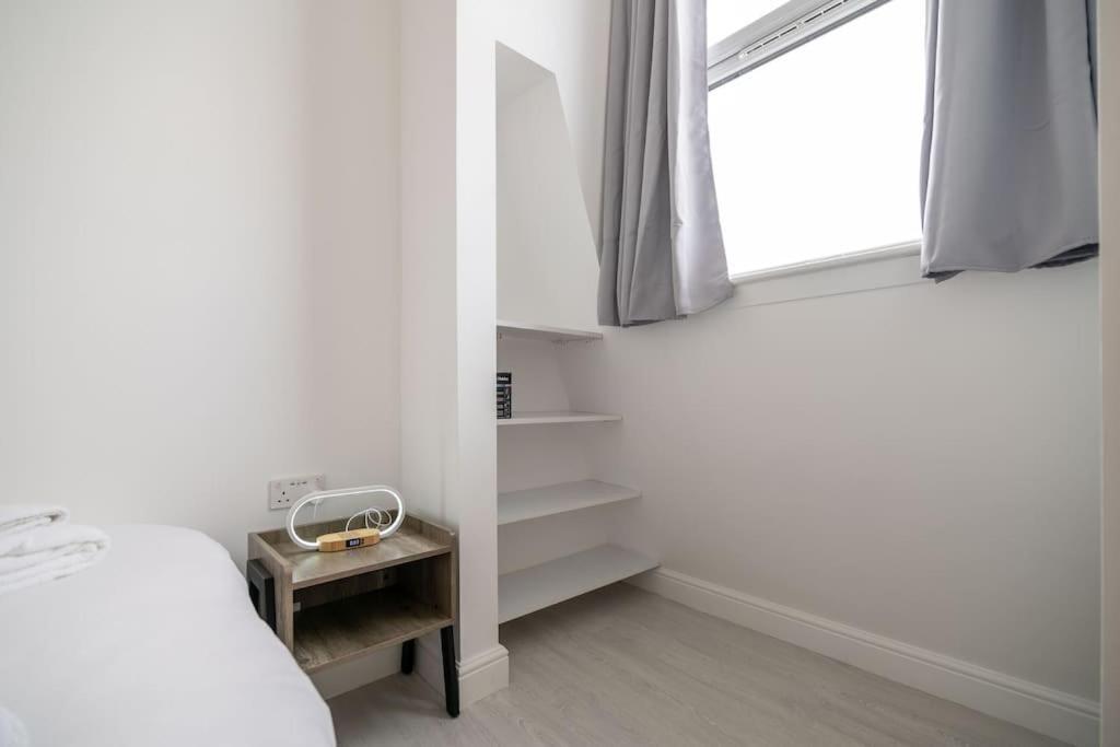 Appartamento Cozy 2-bedroom Flat In West *
